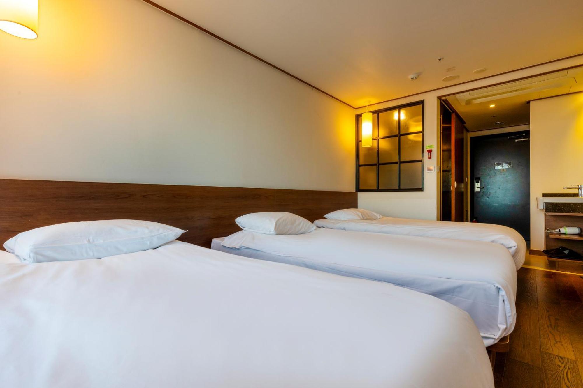 Tamara Jeju Hotel Seogwipo Esterno foto