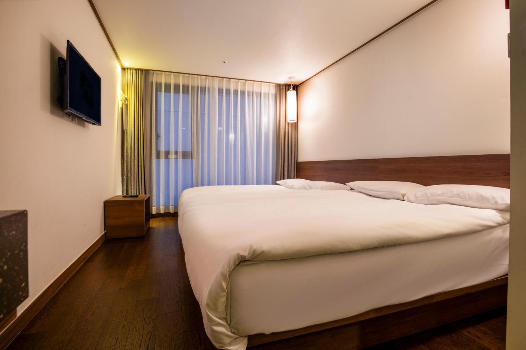 Tamara Jeju Hotel Seogwipo Esterno foto